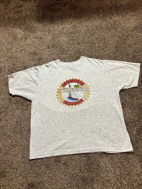 Guess Pacific Cruise Graphic Tee in Heather Gray - Vintage 90s